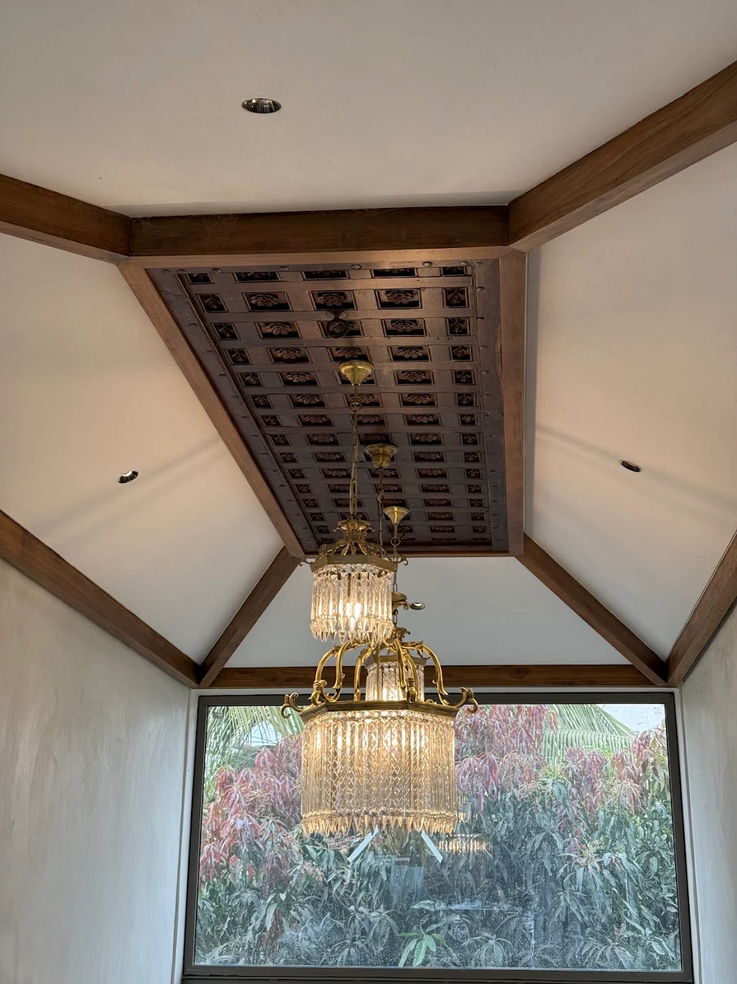 Mehrab Antique-Gold Lantern Installation — Pune Private Residence · Pune, Maharashtra · Samrat Glass Emporium — detail 2