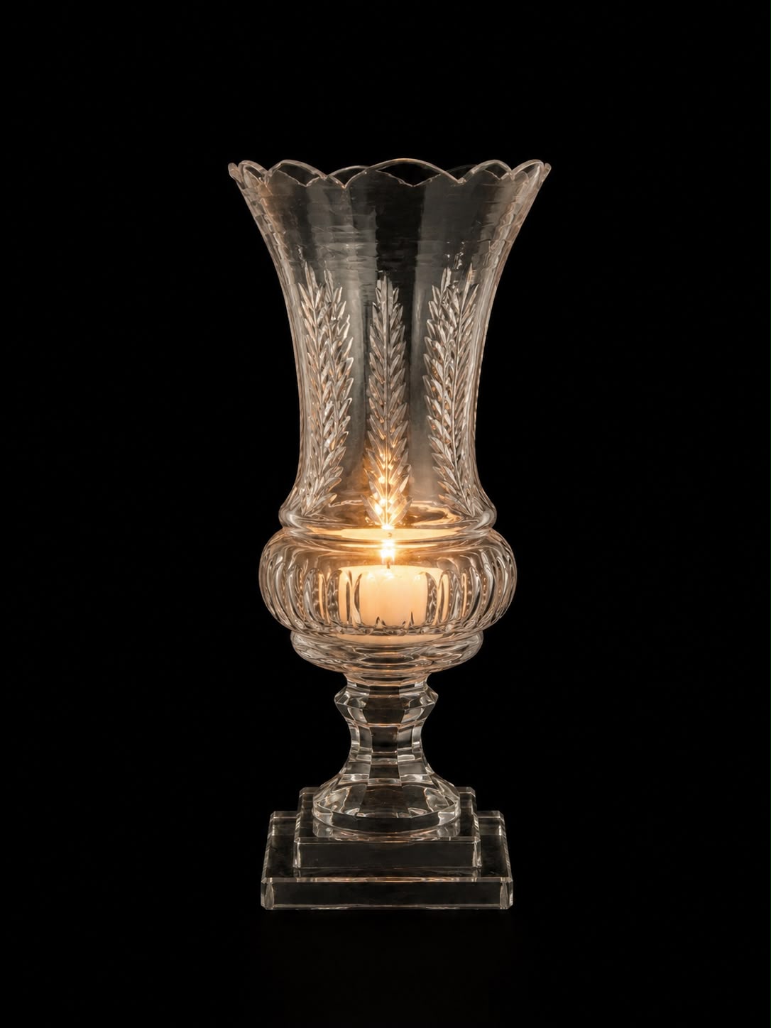 Kanakdhara Etched-Wheat Scallop Glass Candle Stand