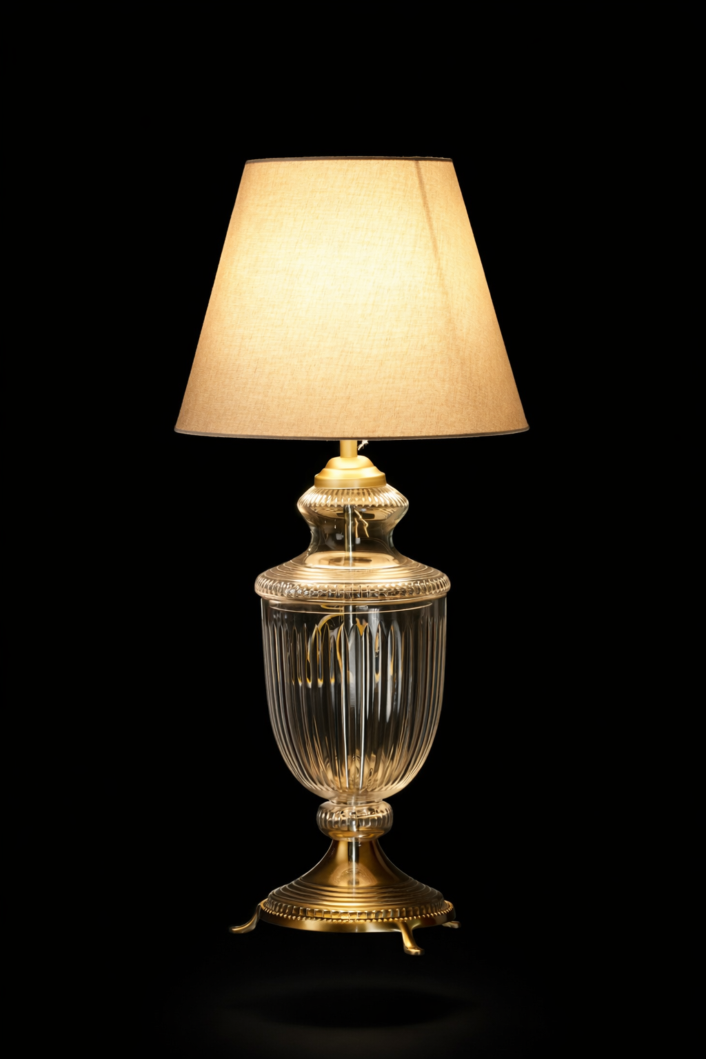 Rajsi Urn Glass Table Lamp — Classic Vertical Flute