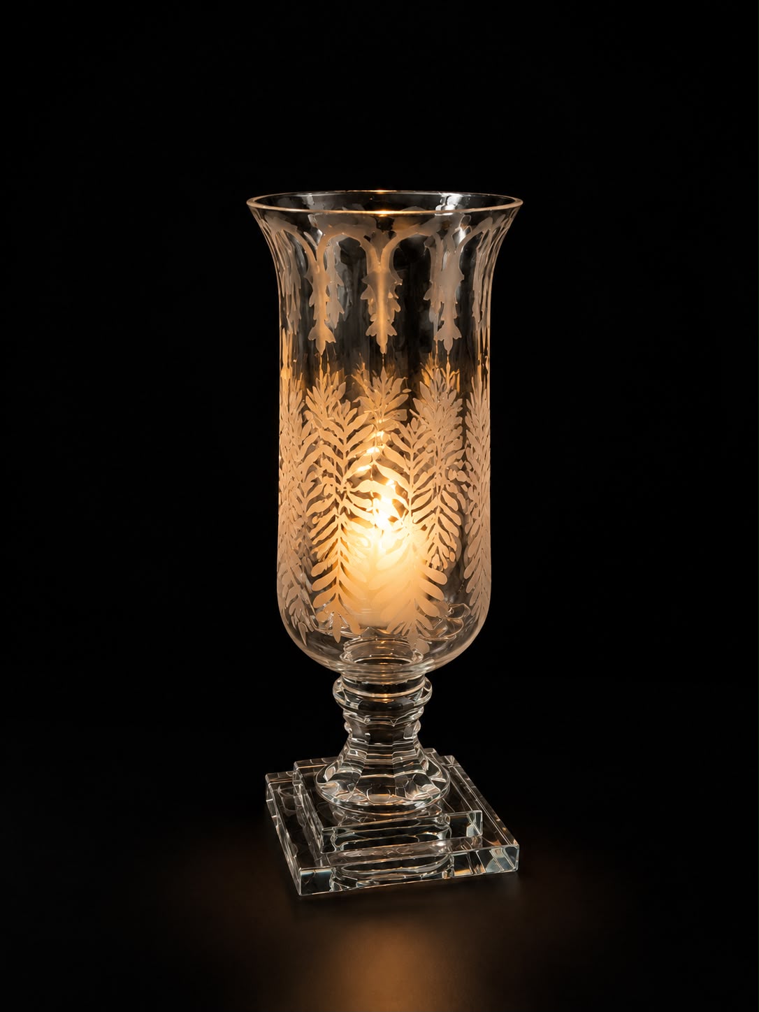 Vanmala Etched-Fern Clear Glass Candle Stand
