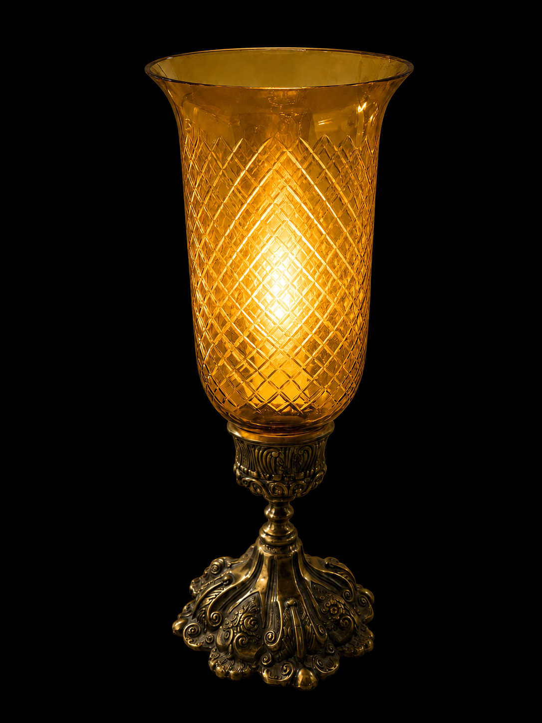 Rajwada Diamond-Cut Hurricane Table Lamp — Amber