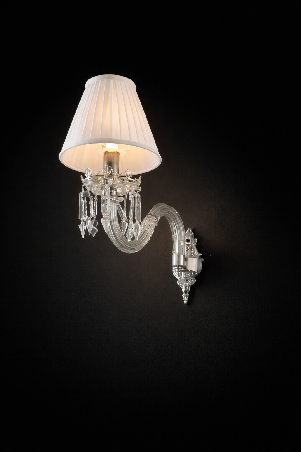 Chandrakiran Pleated-Shade Crystal-Drop Single-Light Wall Lamp · Wall Light · SGE-WL-105 · Samrat Glass Emporium