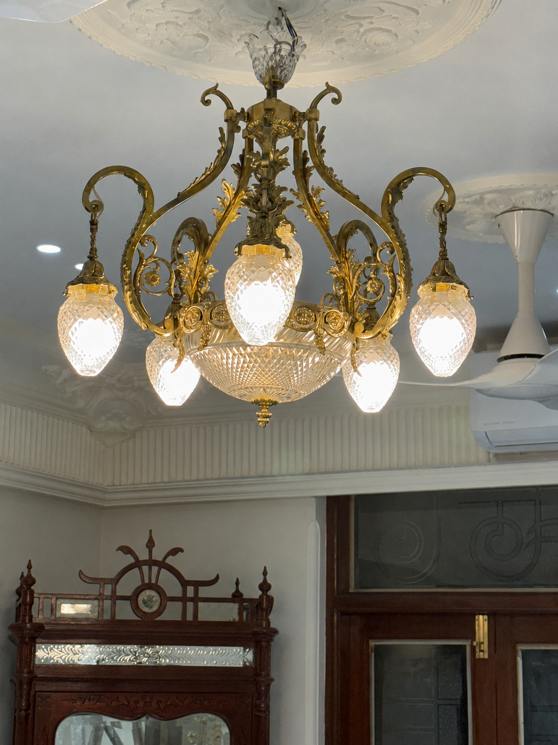 Antique Brass Heritage Glass Chandelier – Private Residence
