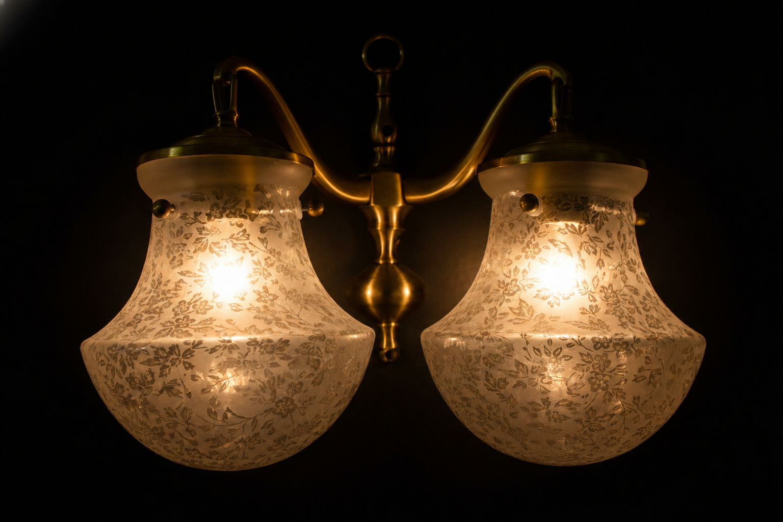 Prastara Floral-Etched Dual-Arm Wall Light · SGE-WL-021 · Samrat Glass Emporium