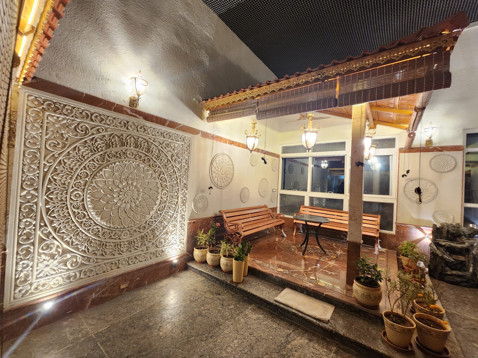 Rajsi Heritage Glass Lighting Installation — Chennai Private Residence · Chennai, Tamil Nadu · Samrat Glass Emporium — detail 2