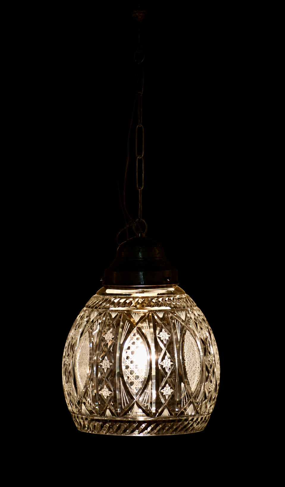 Kashika Artisan-Cut Glass Hanging Light — Star Lattice