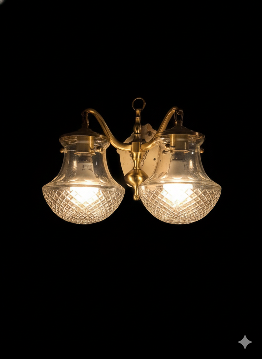 Diamond Crest Double Antique Brass Wall Sconce