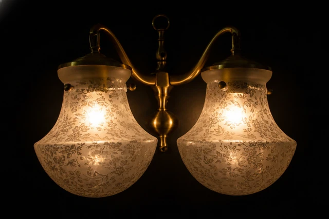 Prastara Floral-Etched Dual-Arm Wall Light · SGE-WL-021 · Samrat Glass Emporium
