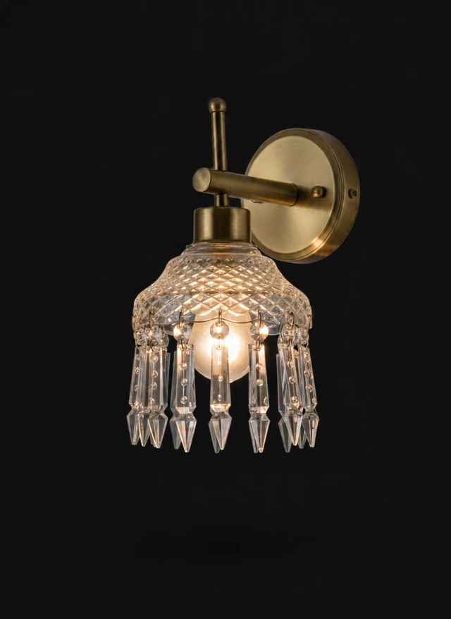 Muktamaala Diamond-Quilt Crystal-Drop Single-Light Wall Lamp · Wall Light · SGE-WL-103 · Samrat Glass Emporium