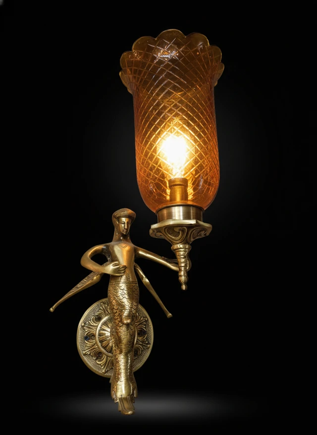 Matsyakanya Amber Diamond-Cut Glass Wall Lamp · Wall Light · SGE-WL-038 · Samrat Glass Emporium