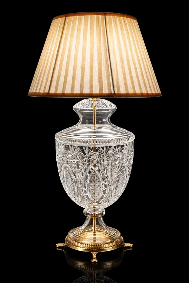 Rajsi Peacock-Floral Cut Clear-Glass Urn Table Lamp · SGE-TL-010 · Samrat Glass Emporium